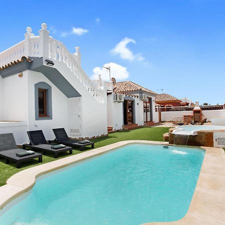 Villa Thomas Коралео Екстериор снимка